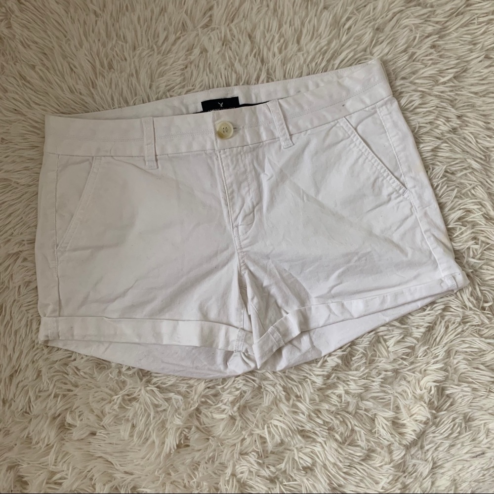American eagle white midi shorts